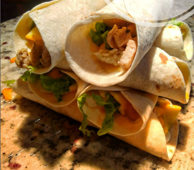 [CWPJPF] CAJITA WRAP DE POLLO/JUGO NATURAL/PORCION DE FRUTA